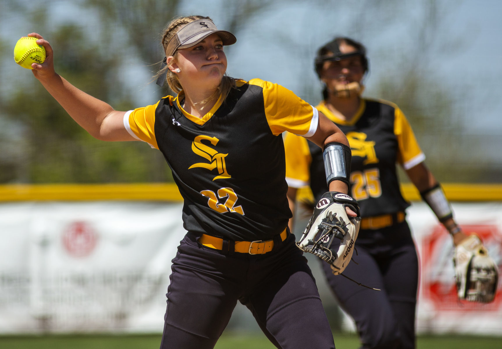 CSI defeats USU softball